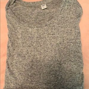 Long sleeve grey tee